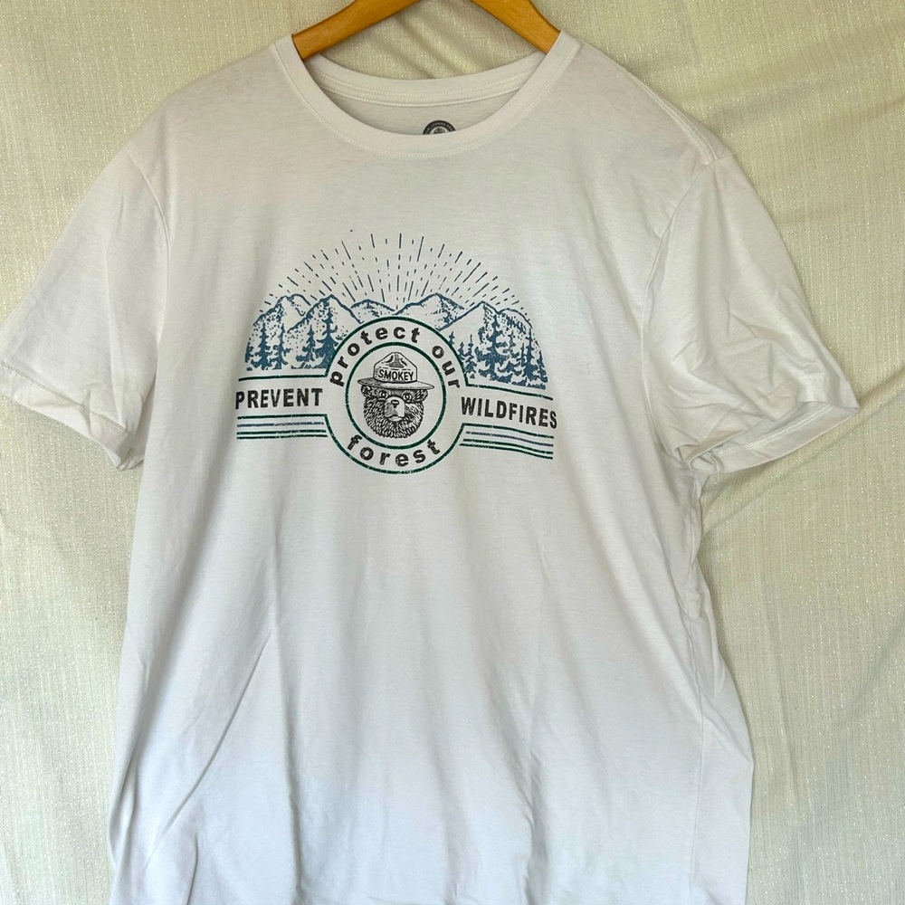 Smokey the bear white T-shirt